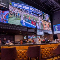 Del Lago Resort & Casino - Sports bar - Bourbon & Brew
