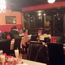 Nice atmosphere and great Lassi s! Nice atmosphere and great Lassi s!