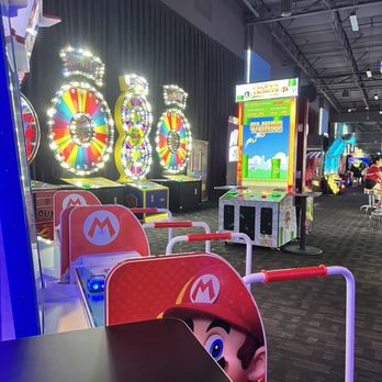 Dave & Buster's Glendale - Sports Bars Near Me - Glendale, Arizona