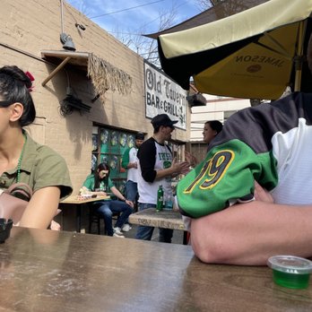 Old Tavern Bar & Grill - St. Patrick's day 2023 - Dive Bars Near Me - Sacramento, California Old Tavern Bar & Grill - St. Patrick's day 2023 - Dive Bars Near Me - Sacramento, California