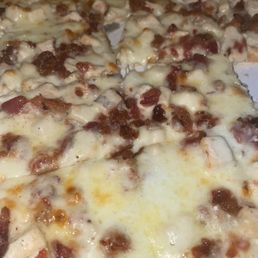 Chicken bacon ranch pizza