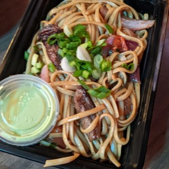 Al Toque Peruvian Kitchen - Tallarín Saltado so GOOD - Peruvian Near Me - Oceanside, California
