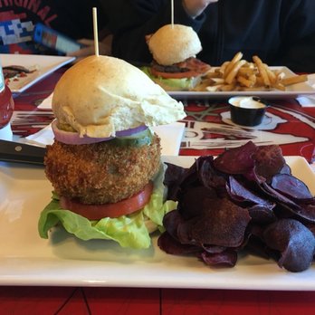 GAS- Full Service Restaurant - Jalapeño popper burger - American Near Me - St. Augustine, Florida GAS- Full Service Restaurant - Jalapeño popper burger - American Near Me - St. Augustine, Florida