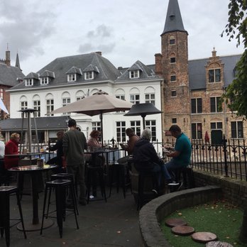 2be Beer Wall - Bars Near Me - Bruges, VWV