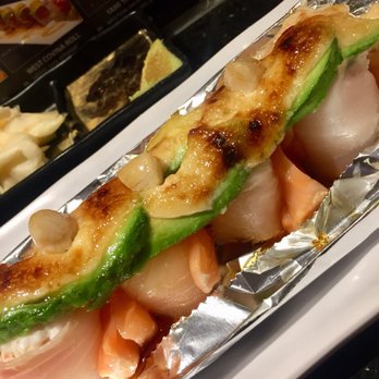 Sushiholics - Bay Island Roll. Not the best option IMO - Sushi Bars Near Me - West Covina, California Sushiholics - Bay Island Roll. Not the best option IMO - Sushi Bars Near Me - West Covina, California