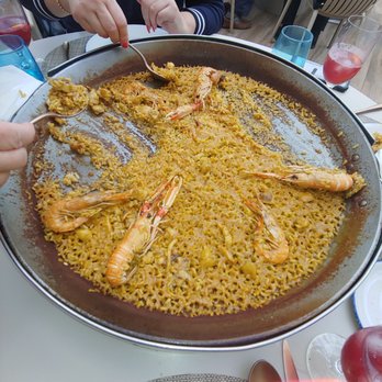 Casa Carmela - Paella was good but $$ - Arroceria / Paella Near Me - Valencia, V