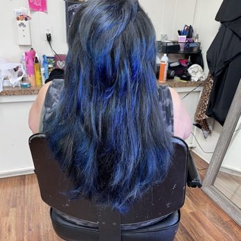 1. Cosmic Hair Lounge