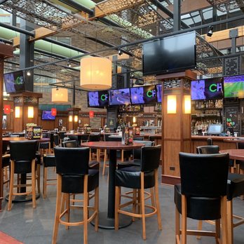 Holiday Inn Chicago Matteson Conf Ctr - Bar Louie - Hotels Near Me - Matteson, Illinois Holiday Inn Chicago Matteson Conf Ctr - Bar Louie - Hotels Near Me - Matteson, Illinois