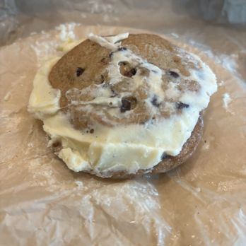 The Buoy - Ice cream sandwich - Seafood Near Me - Jacksonville, Florida The Buoy - Ice cream sandwich - Seafood Near Me - Jacksonville, Florida