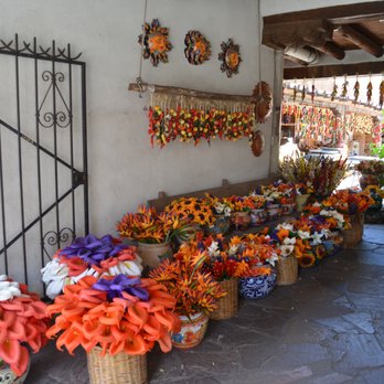 Rainbow Man - Nice Entry Way to the store - Home Decor Near Me - Santa Fe, New Mexico