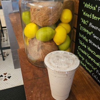 11 Degrees North - Coffee & Tea Near Me - Chicago, Illinois