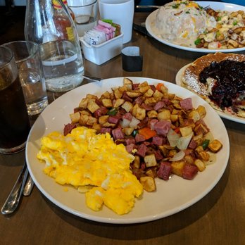 Buttermilk - Corned beef and hash with scrambled eggs. - Coffee & Tea Near Me - Naperville, Illinois