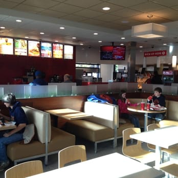Wendy's - Nice looking interior. - Fast Food Near Me - Bethlehem, Georgia