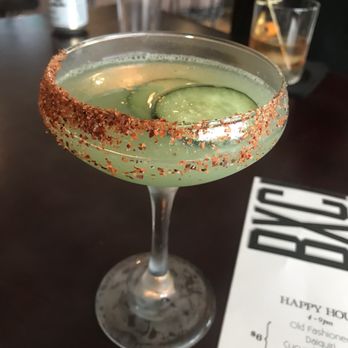 Boxcar Bar - Cucumber martini - Cocktail Bars Near Me - San Antonio, Texas Boxcar Bar - Cucumber martini - Cocktail Bars Near Me - San Antonio, Texas