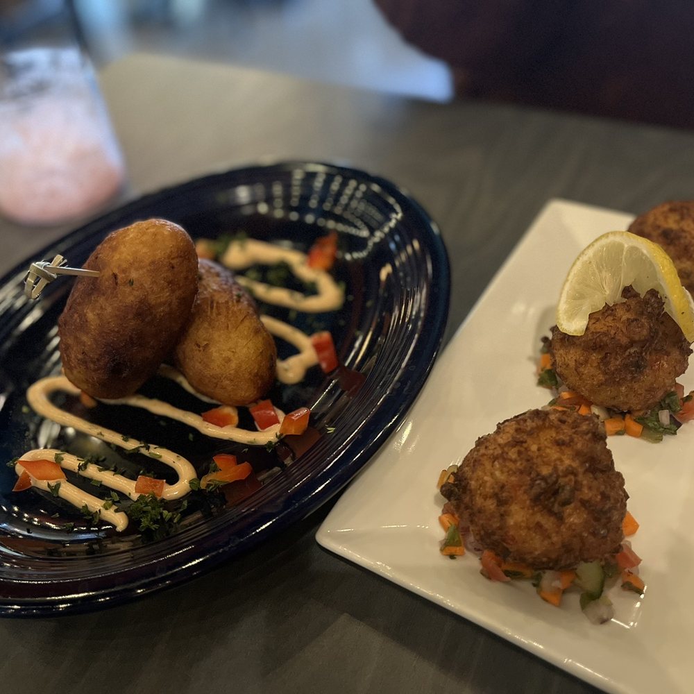 Noche Restaurant & Bar - Appetizers were delish!! Light. Flavorful. And a little kick. - Tapas/Small Plates Near Me - Greendale, Wisconsin Noche Restaurant & Bar - Appetizers were delish!! Light. Flavorful. And a little kick. - Tapas/Small Plates Near Me - Greendale, Wisconsin
