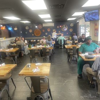 Istanbul Grill Metairie - Inside restaurant - Middle Eastern Near Me - Metairie, Louisiana