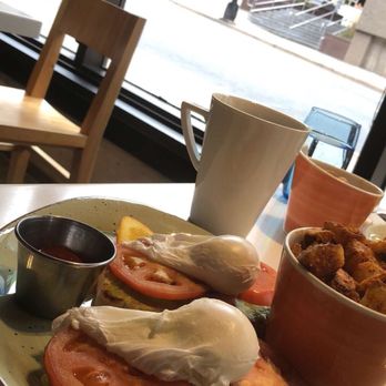 Tempo Food + Drink - Canadian (New) Near Me - Halifax, Nova Scotia Tempo Food + Drink - Canadian (New) Near Me - Halifax, Nova Scotia