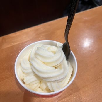 Sizzler - vanilla soft serve for myself. - Seafood Near Me - Los Angeles, California