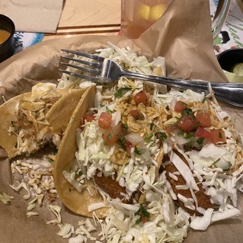 Islands Restaurant - Horrific (frozen) fish tacos buried in dry cabbage. Almost no salsa. - Burgers Near Me - Manhattan Beach, California Islands Restaurant - Horrific (frozen) fish tacos buried in dry cabbage. Almost no salsa. - Burgers Near Me - Manhattan Beach, California