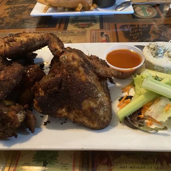 Three Rivers Brewery and Eatery - Smoked wings - New American Near Me - Farmington, New Mexico