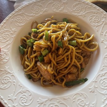 Foody Goody - Chicken lo mein - Chinese Near Me - Lowell, Massachusetts