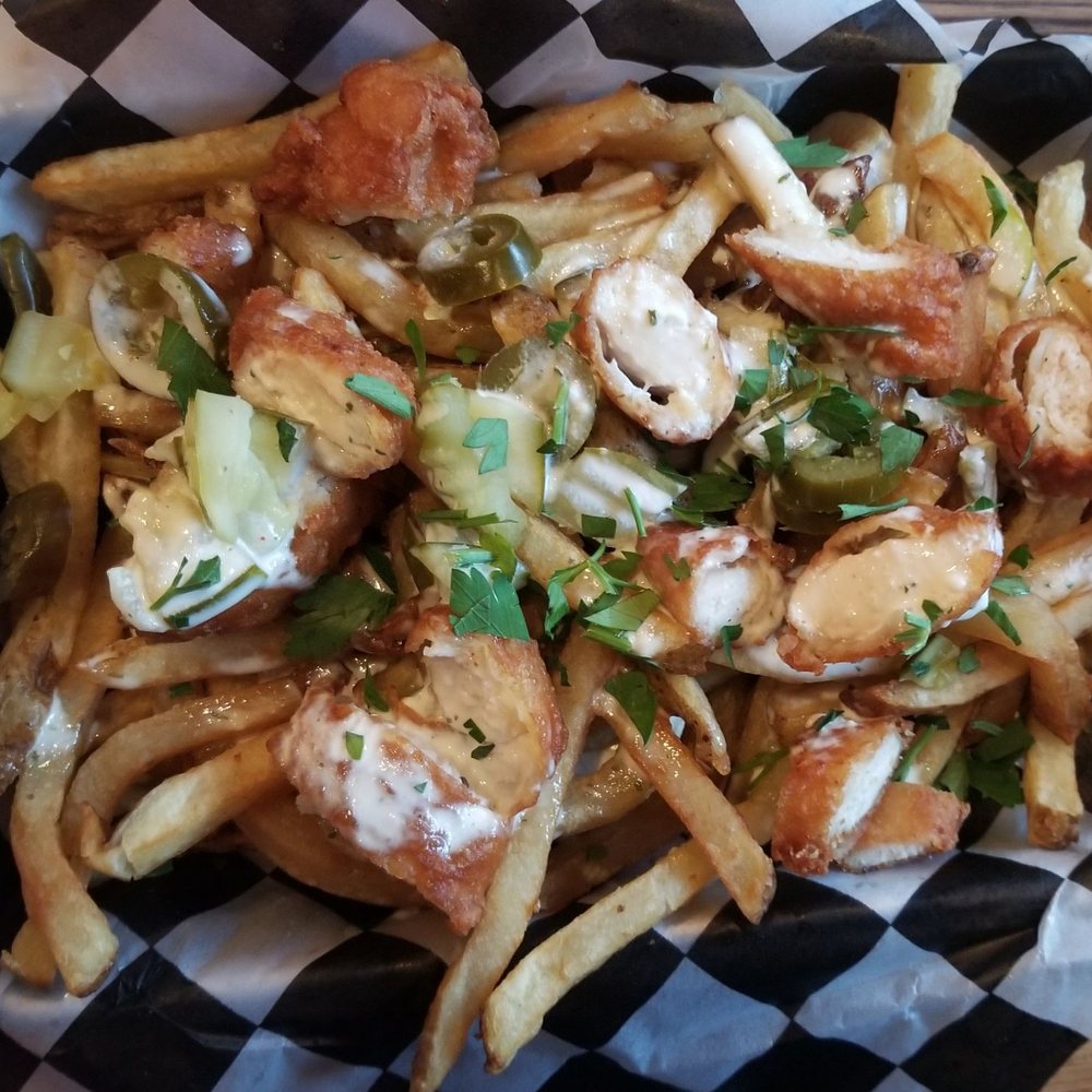 Syracuse Hops Spot - Hops Spot Dirty Bird poutine - American Near Me - Syracuse, New York Syracuse Hops Spot - Hops Spot Dirty Bird poutine - American Near Me - Syracuse, New York
