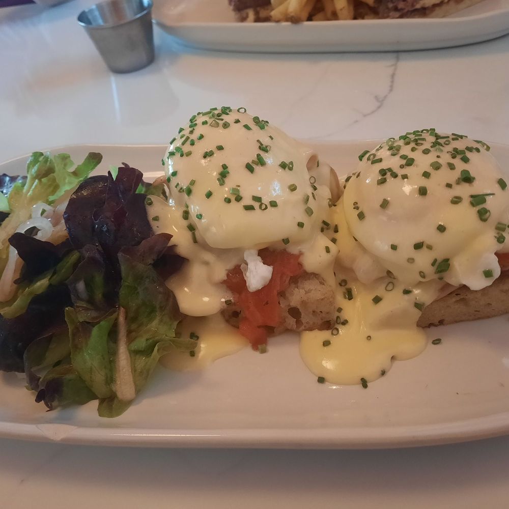 Gracie - Eggs Benedict - Cocktail Bars Near Me - Santa Barbara, California Gracie - Eggs Benedict - Cocktail Bars Near Me - Santa Barbara, California