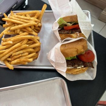 TrueBurger - Same, with fries - Burgers Near Me - Oakland, California