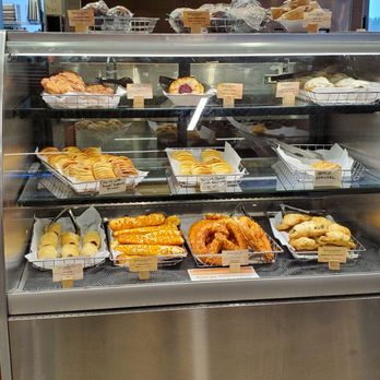 Spinnaker's On the Fly - a variety of pastries - Cafes Near Me - Sidney, British Columbia Spinnaker's On the Fly - a variety of pastries - Cafes Near Me - Sidney, British Columbia