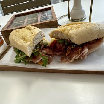 Luxe Picnics by Les The Boutique - Themed Cafes Near Me - Yulee, Florida Luxe Picnics by Les The Boutique - Themed Cafes Near Me - Yulee, Florida