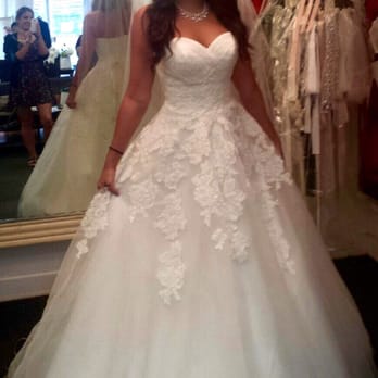 Kara Wedding - $850 included jewelry, vale, tiara, and alterations! Dress has an $8000 value - Bridal Near Me - Los Angeles, California Kara Wedding - $850 included jewelry, vale, tiara, and alterations! Dress has an $8000 value - Bridal Near Me - Los Angeles, California