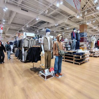Uniqlo - Men's Clothing Near Me - San Diego, California Uniqlo - Men's Clothing Near Me - San Diego, California