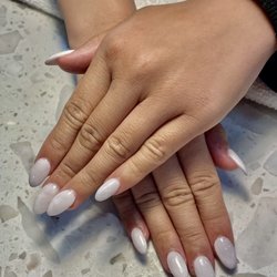 Nail Rap - lovely staff sociable good shop