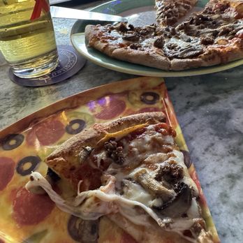 Cabana Cafe - New American Near Me - Miramar Beach, Florida