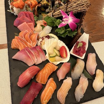Cafe Ile - Chef's Island - Sushi Bars Near Me - McLean, Virginia