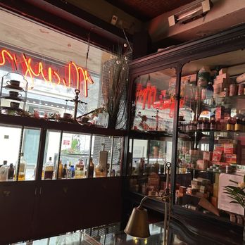 Arthur Mayne - Cool pharmaceutical vibe inside - Pubs Near Me - Cork, Colorado