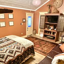 Inn on the Creek - Tonkawa Room