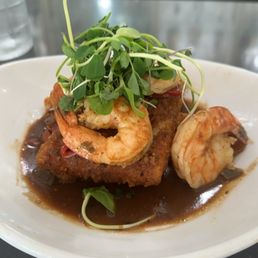The shrimp and grits was amazing! The shrimp and grits was amazing!