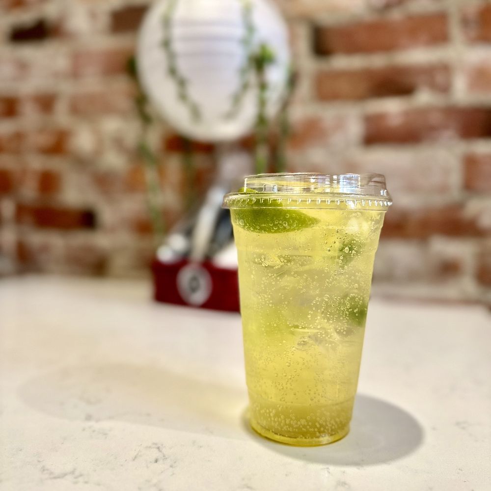 Lune Cafe - Mango glow with sparkling water - Desserts Near Me - Seattle, Washington Lune Cafe - Mango glow with sparkling water - Desserts Near Me - Seattle, Washington