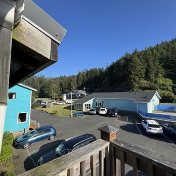 Jot's Resort - View of parking lot and indoor pool. Restaurant across the street. - Resorts Near Me - Gold Beach, Oregon