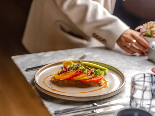 Quattro Restaurant and Bar by null