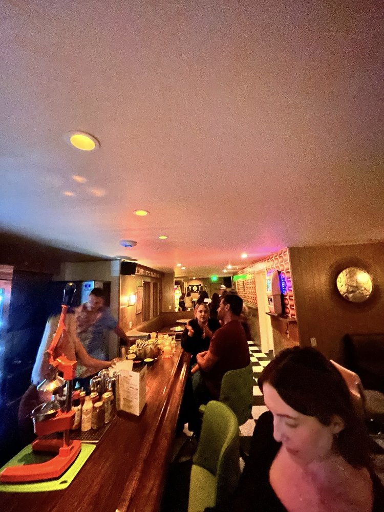 RICK AND ROXY’S - Updated January 2025 - 68 Photos & 22 Reviews - 2131 ...