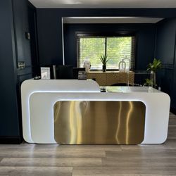 Refine Med Spa - Lobby