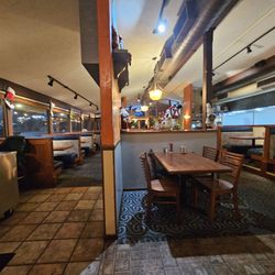 Magpie's Grill - One shot of half the restaurant looking north