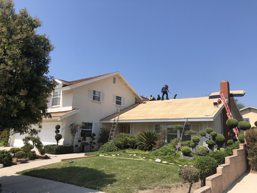 Slide of Tony's Roofing