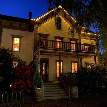 McMenamins Cornelius Pass Roadhouse - New American Near Me - Hillsboro, Oregon