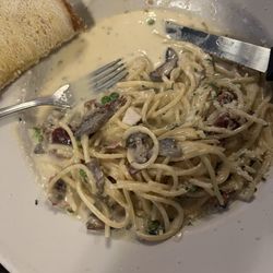 Spaghetti Carbonara with chicken. Very good.