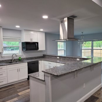 Harris & Holmes General Contractors & Construction - kitchen - General Contractors Near Me - Navarre, Florida Harris & Holmes General Contractors & Construction - kitchen - General Contractors Near Me - Navarre, Florida