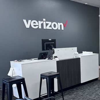 Verizon - Mobile Phones Near Me - Manhattan, Kansas Verizon - Mobile Phones Near Me - Manhattan, Kansas