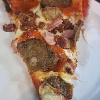 Capri Pizzeria & Restaurant - Pizza Near Me - Lake George, New York
